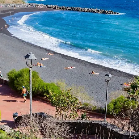 Marina Seafront 13 Apartment Radazul